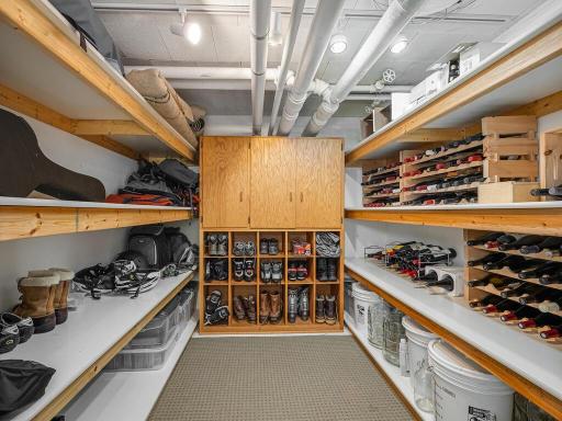 Great storage for all sports equipment and paddle boards.