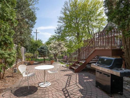 4751 Girard Ave S Minneapolis MN 55408 USA-010-101-Patio-MLS_Size.jpg