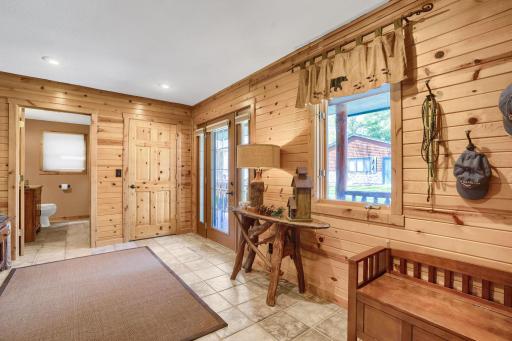 7041 N Shore Trail N, Forest Lake, MN 55025