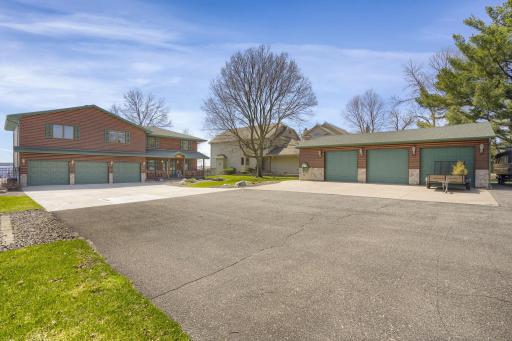 7041 N Shore Trail N, Forest Lake, MN 55025