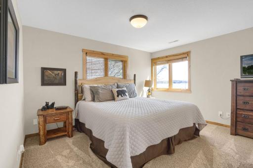 7041 N Shore Trail N, Forest Lake, MN 55025