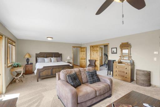 7041 N Shore Trail N, Forest Lake, MN 55025
