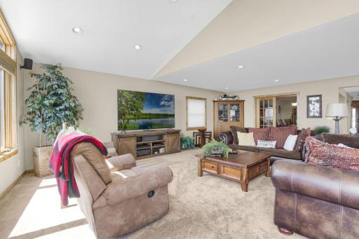 7041 N Shore Trail N, Forest Lake, MN 55025