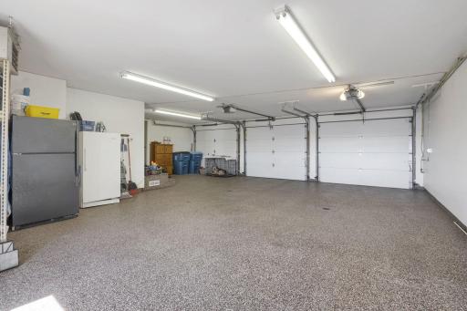 7041 N Shore Trail N, Forest Lake, MN 55025