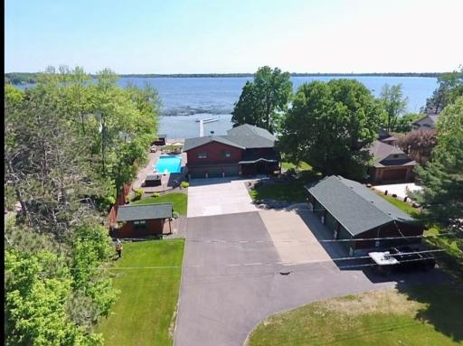 7041 N Shore Trail N, Forest Lake, MN 55025