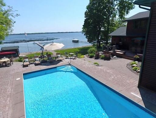 7041 N Shore Trail N, Forest Lake, MN 55025