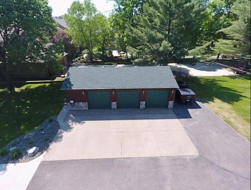 7041 N Shore Trail N, Forest Lake, MN 55025