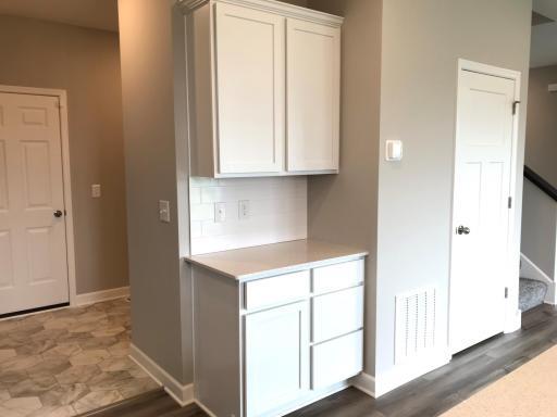 Garage entrance flows right into the kitchen!.jpg