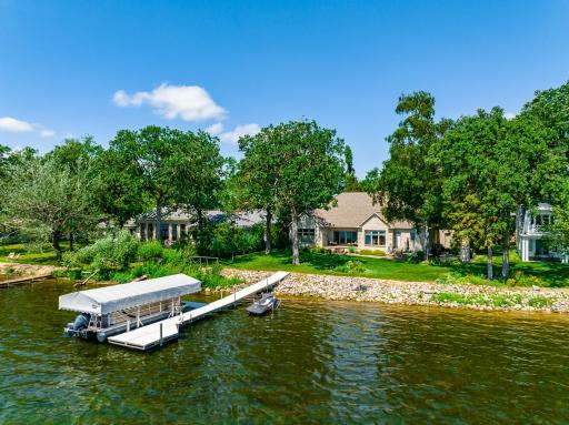 511 N Shore Drive, Detroit Lakes, MN 56501