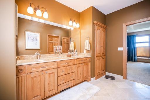 511 N Shore Drive, Detroit Lakes, MN 56501