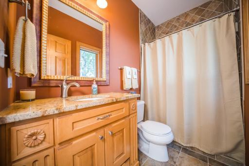 511 N Shore Drive, Detroit Lakes, MN 56501