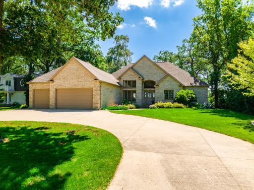 511 N Shore Drive, Detroit Lakes, MN 56501