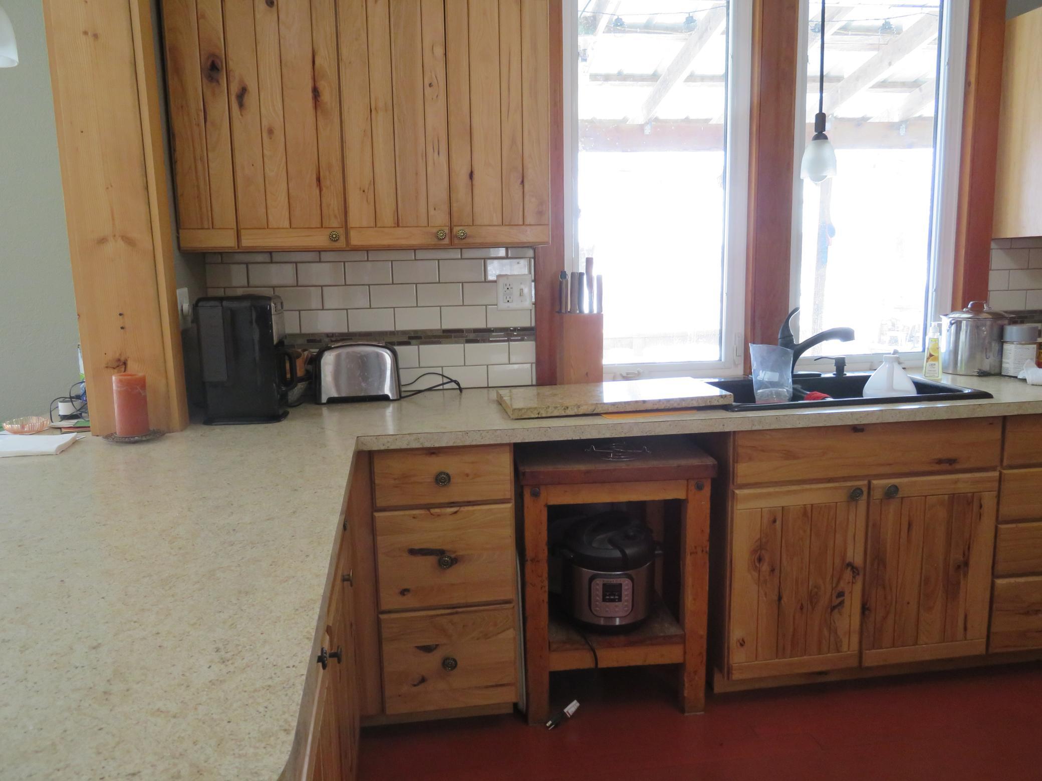 Kitchen 1.JPG