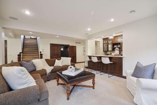 5504 Schaefer Road, Edina, MN 55436