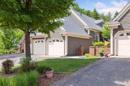 1519 Glenbeigh Court, Woodbury, MN 55125