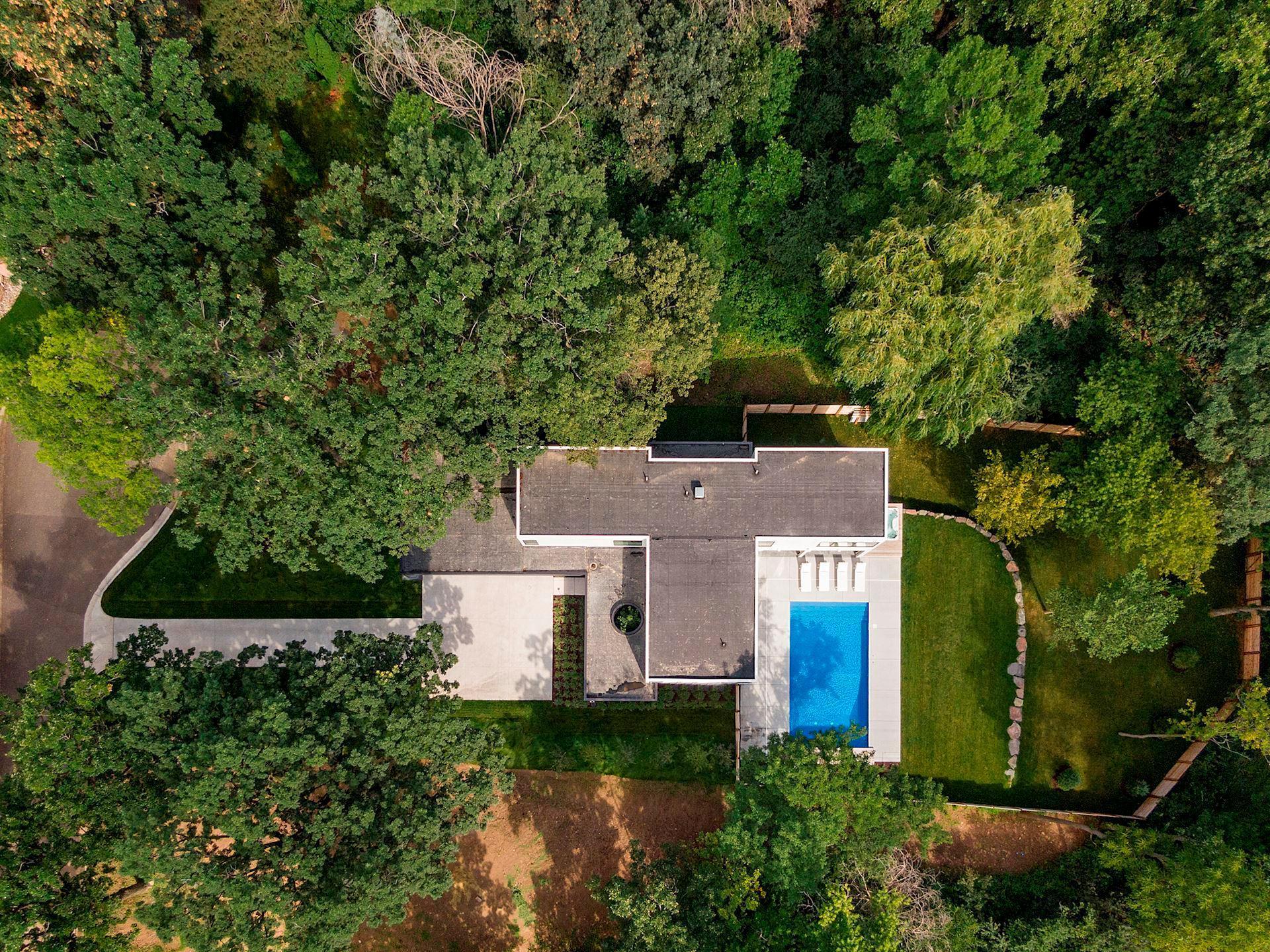 Modern Home set in the privacy of the woods