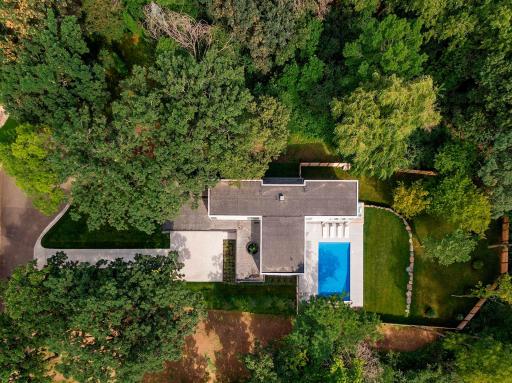 Modern Home set in the privacy of the woods