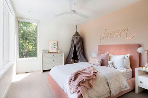238 Ski Hill Road, Golden Valley, MN 55422