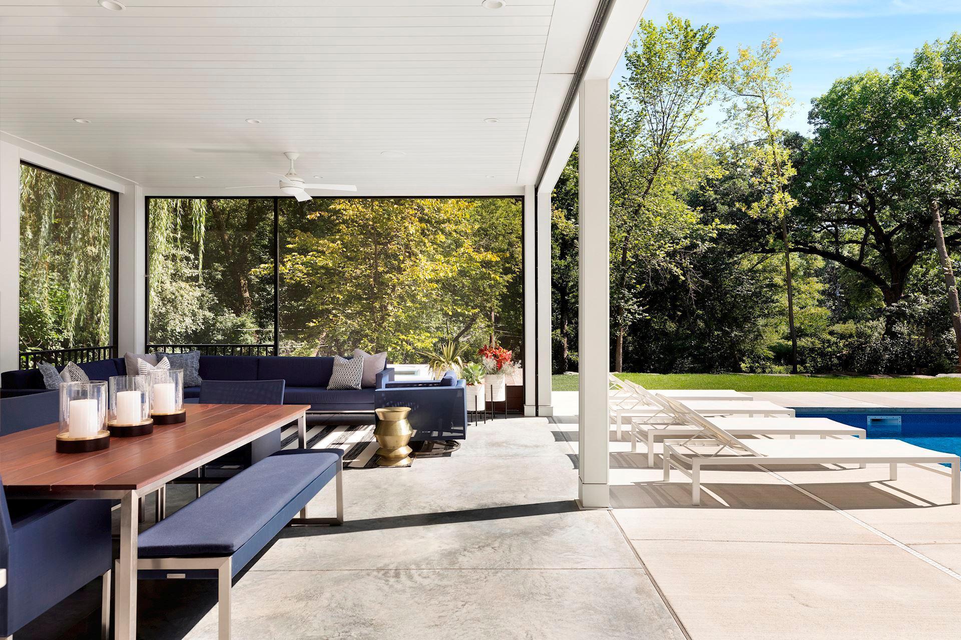 30' Wide Motorized Phantom Screen