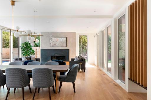 Open-Concept Livingroom with Modern Touches