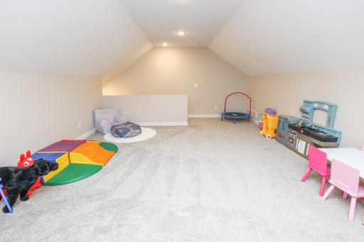 3612 Crestwood Drive NE, Alexandria, MN 56308