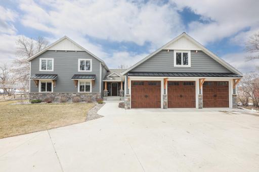 3612 Crestwood Drive NE, Alexandria, MN 56308