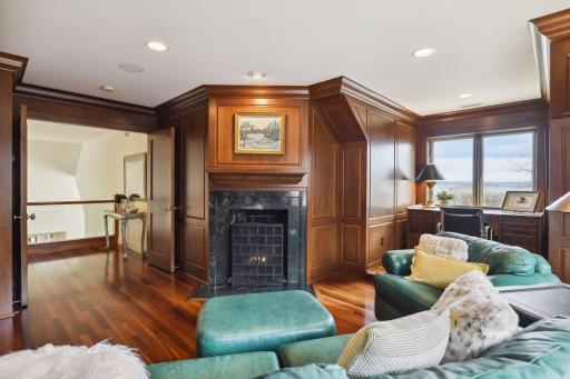 Feel the warmth in the cherry office