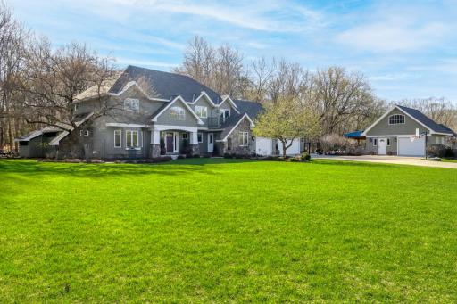 2041 Timberwood Drive, Chanhassen, MN 55317