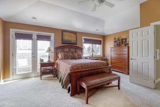 2041 Timberwood Drive, Chanhassen, MN 55317