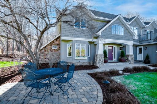 2041 Timberwood Drive, Chanhassen, MN 55317
