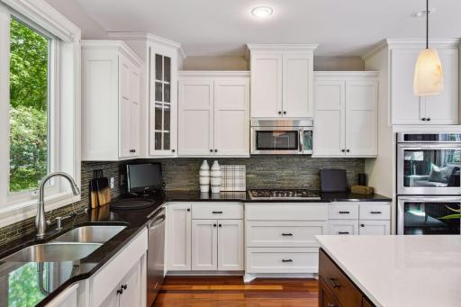 19080 Azure Road, Wayzata, MN 55391