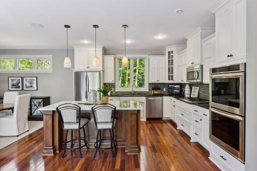 19080 Azure Road, Wayzata, MN 55391