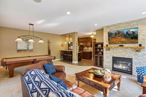 19080 Azure Road, Wayzata, MN 55391