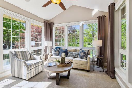 19080 Azure Road, Wayzata, MN 55391