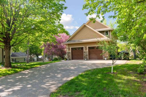 19080 Azure Road, Wayzata, MN 55391