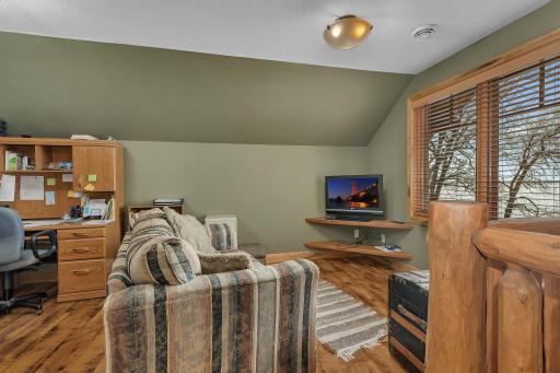 8135 N Shore Drive, Spicer, MN 56288