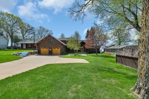 8135 N Shore Drive, Spicer, MN 56288