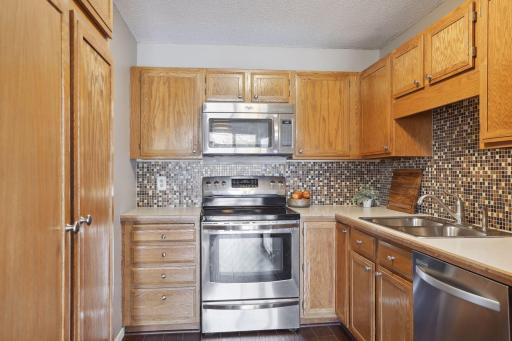 4300 Trenton Lane N, 219, Plymouth, MN 55442