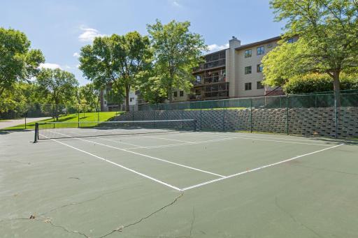4300 Trenton Lane N, 219, Plymouth, MN 55442