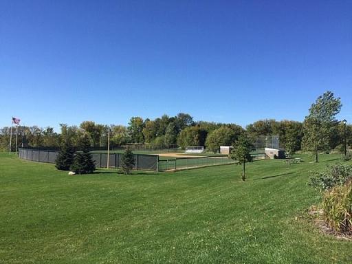 8909 Foust Lane, Rockford, MN 55373