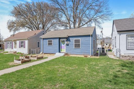 3206 Hayes Street NE, Minneapolis, MN 55418