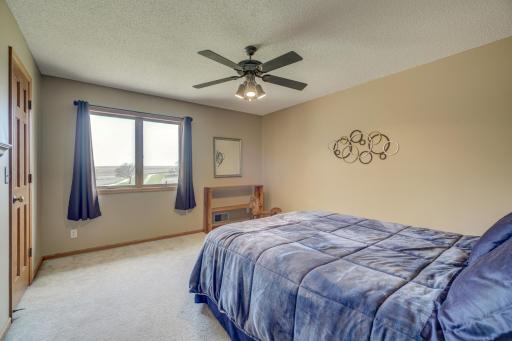 11222 Dale Road, Woodbury, MN 55129