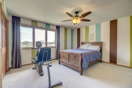 11222 Dale Road, Woodbury, MN 55129