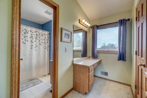 11222 Dale Road, Woodbury, MN 55129