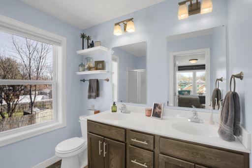 Primary bedroom 3/4 bath