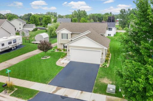 1253 Legacy Parkway, New Richmond, WI 54017