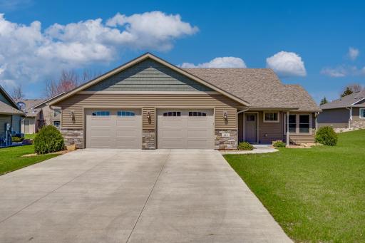 812 Horizon Court, Belle Plaine, MN 56011