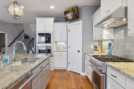 2032 Arbor Lane, Mound, MN 55364