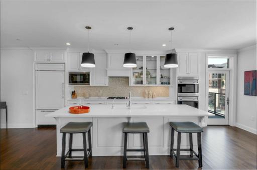 875 Lake Street N, 201, Wayzata, MN 55391