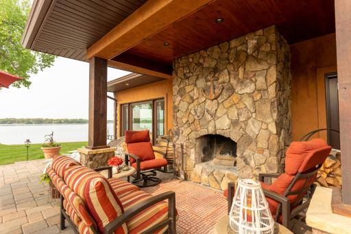 914 Bay Lane NE, Alexandria, MN 56308